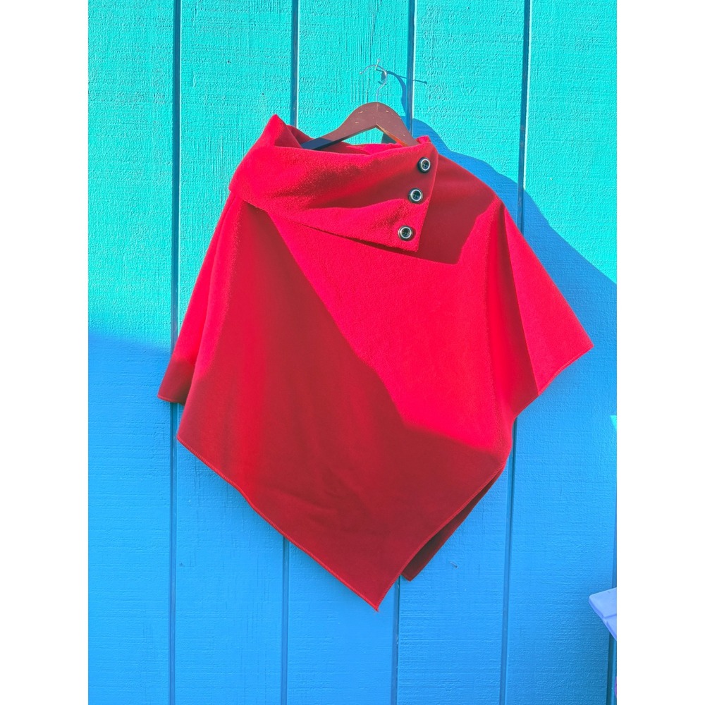 Red Asymmetrical Button Cowl Neck Poncho Wrap Made in France Fleece Cape - Picture 2 of 5